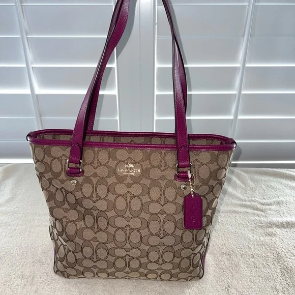 Coach Top Zip Shoulder Tote - D1657-F55364 - Picture 1 of 15